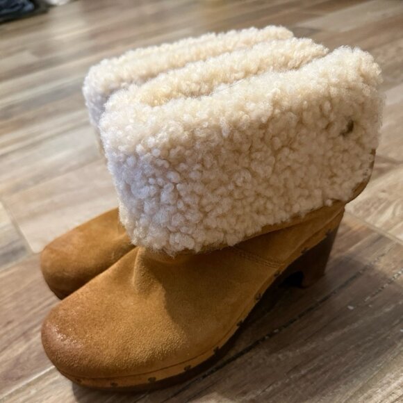 UGG Lynnea Fold Over Brown Leather Shearling Cuff Clog Boot - Picture 2 of 9